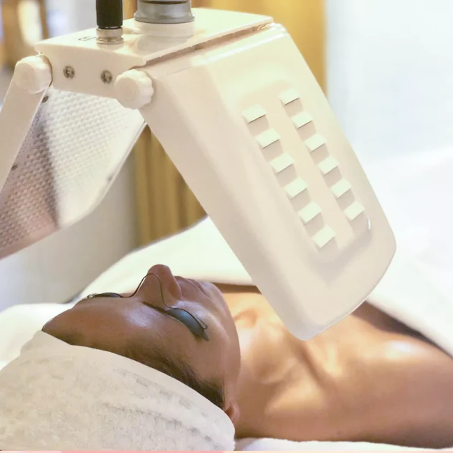 12-led-light-therapy-00