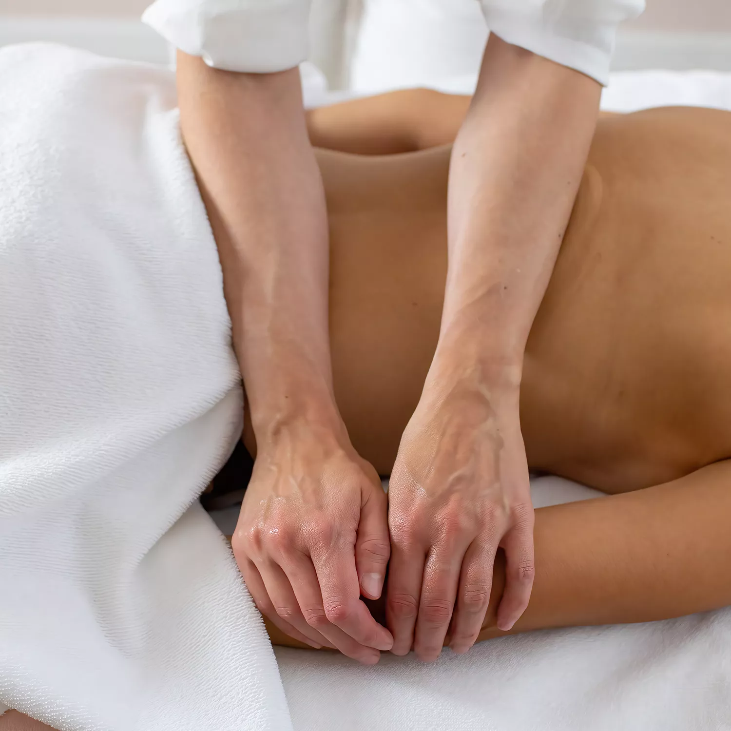 19b-ayurvedic-abhyanga-massage-01